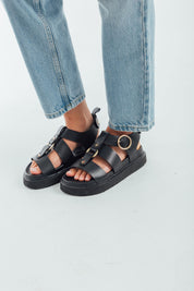 Sol Sandals Negras