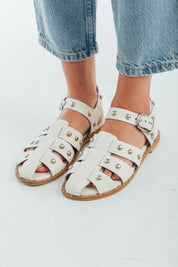 Camelia Flats Beige