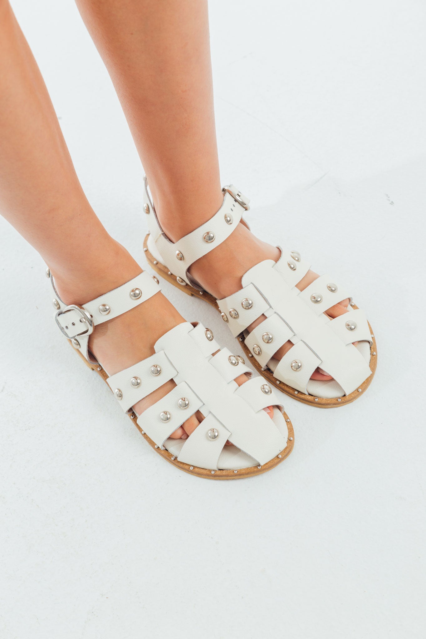 Camelia Flats Beige
