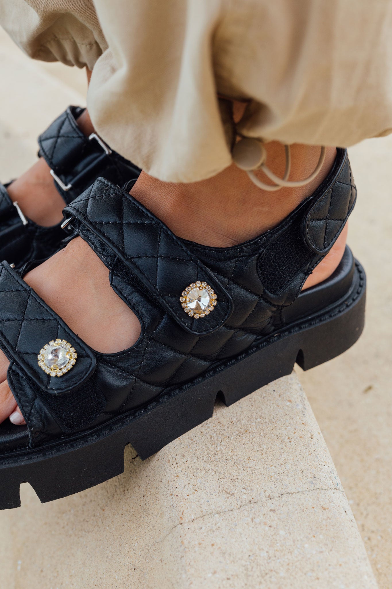 Petra Sandals Negra