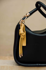 Knot Charm Amarillo
