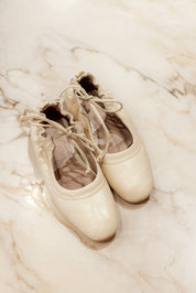 Amelia Flats Beige