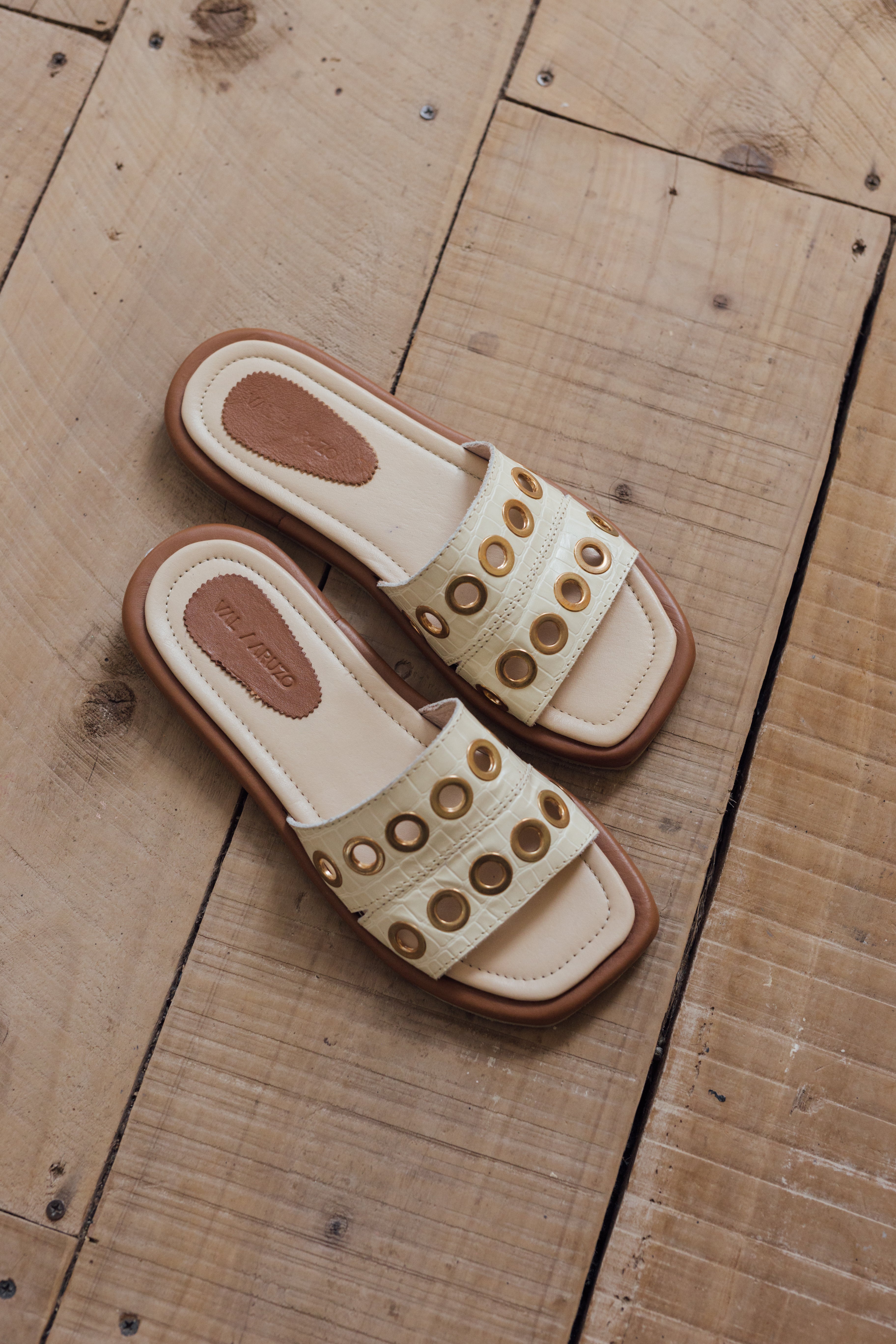 Latte Sandals Beige