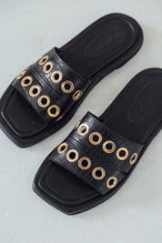 Latte Sandals Negra