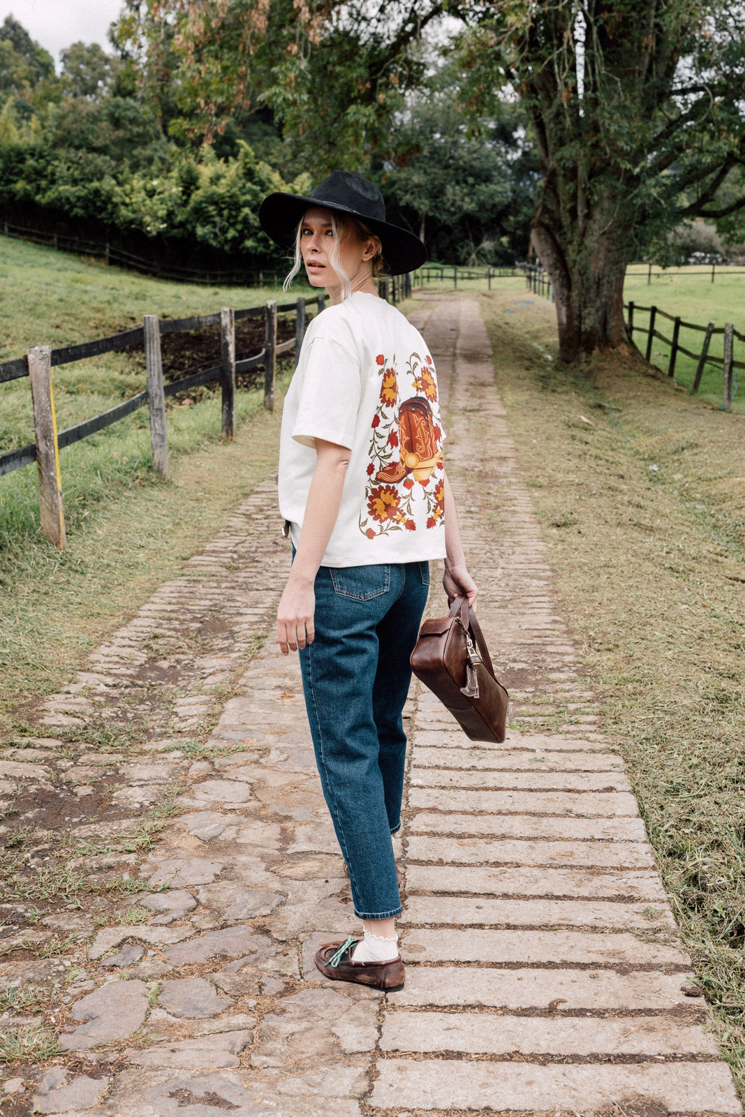 The West T-Shirt Beige