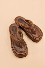 Flora Sandals Croco Miel