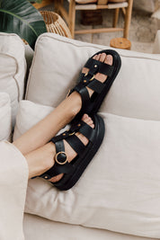 Sol Sandals Negras