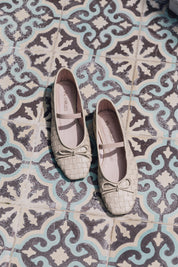 Serena Flats Beige