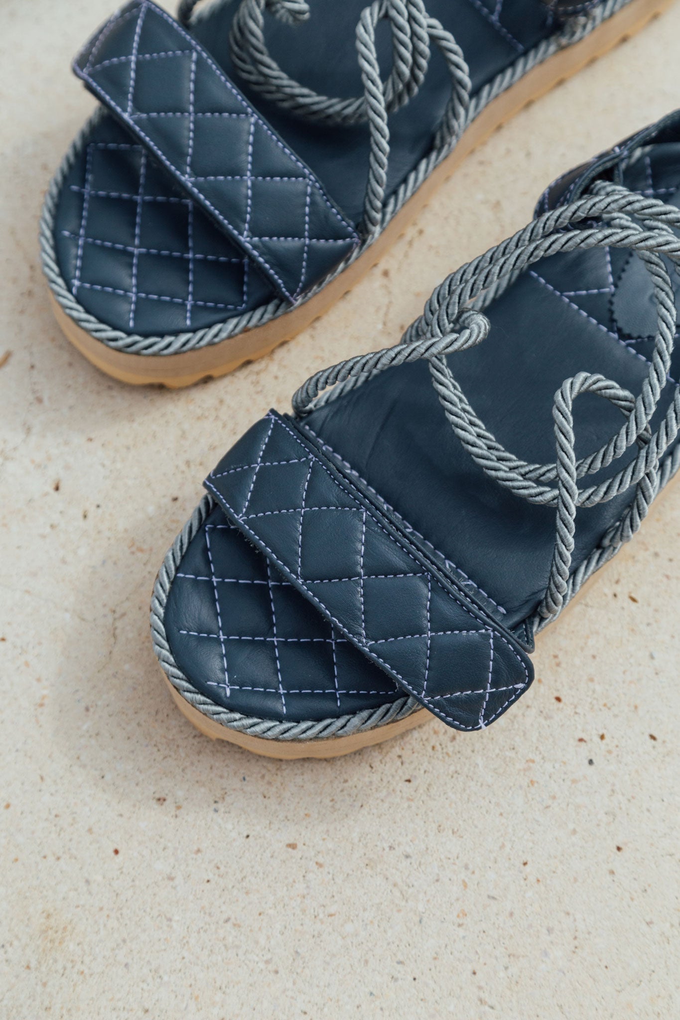 Delhi Sandals Gris