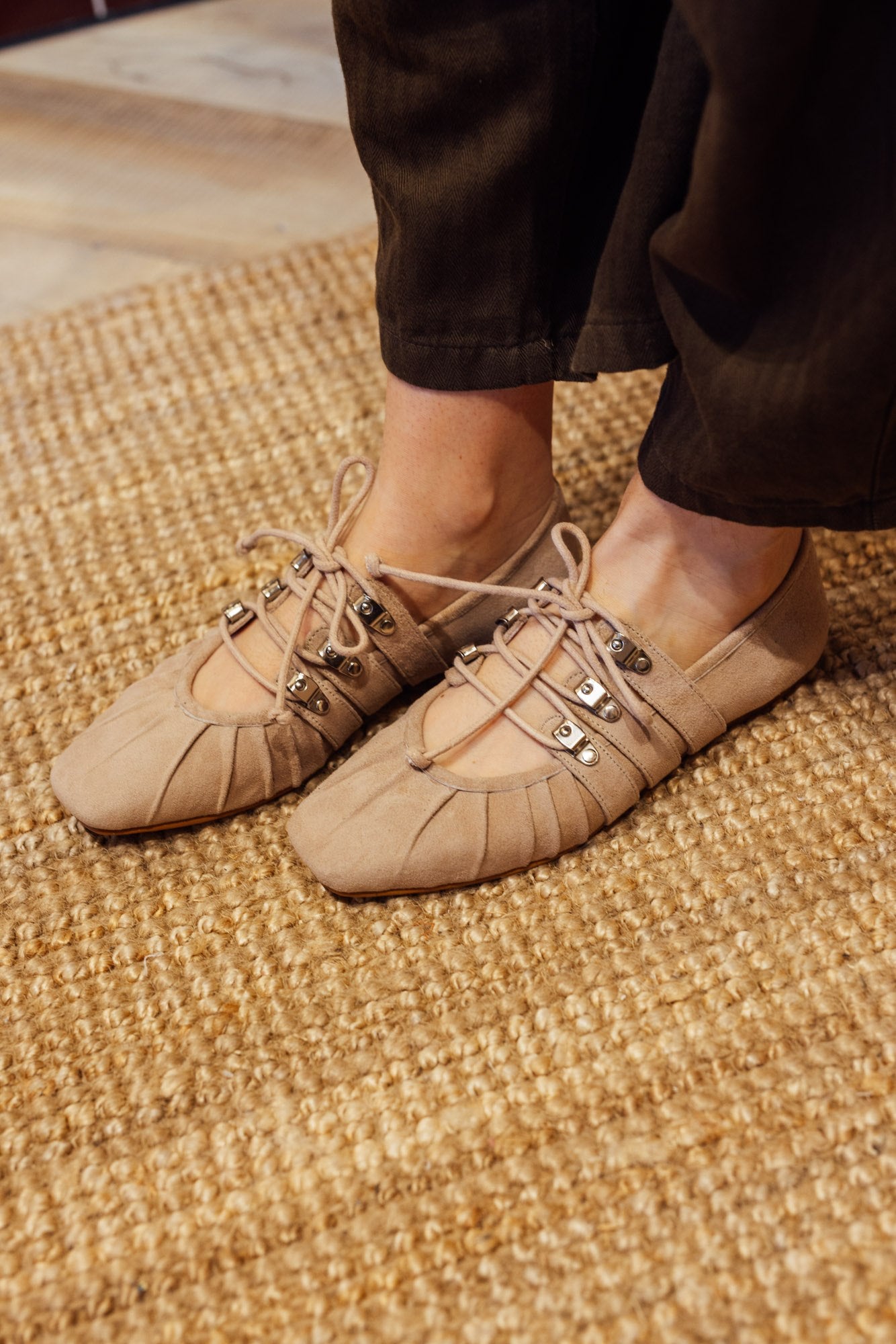 Wild Flats Beige Ters x Val 1