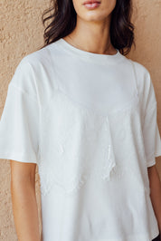 breeza-t-shirt-marfil-05-modelo-espalda