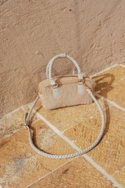 campo-bag-beige-07-modelo-completo
