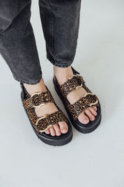 Cappuccino Sandals de Val Aruzo - foto 1