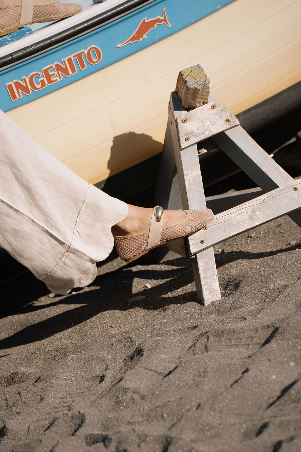 Costiera Flats Beige
