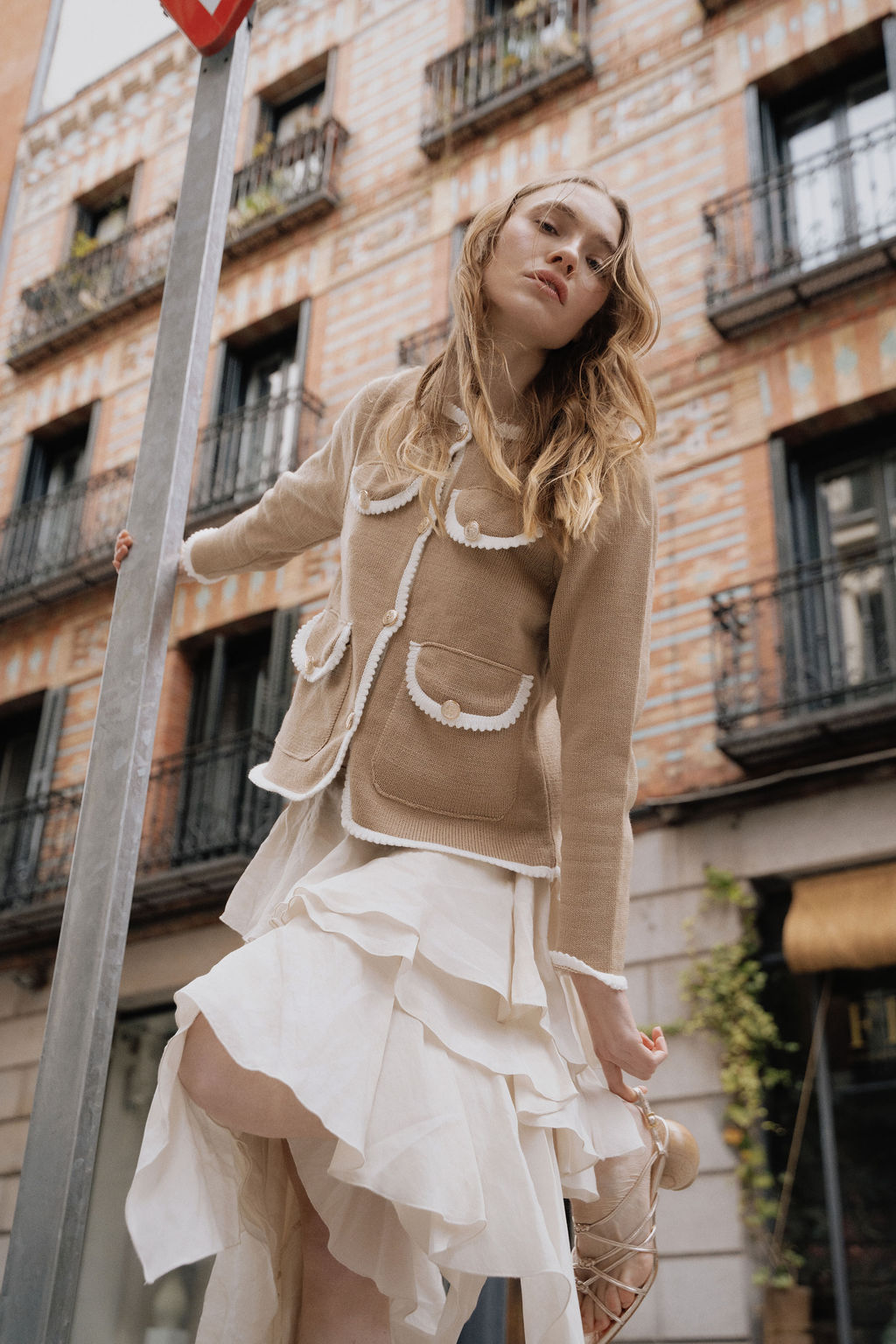 Flora Cardigan Beige de Val Aruzo - foto 3