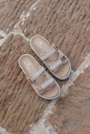 lily-sandals-beige-01-solo