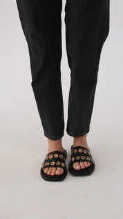 Latte Sandals Negra