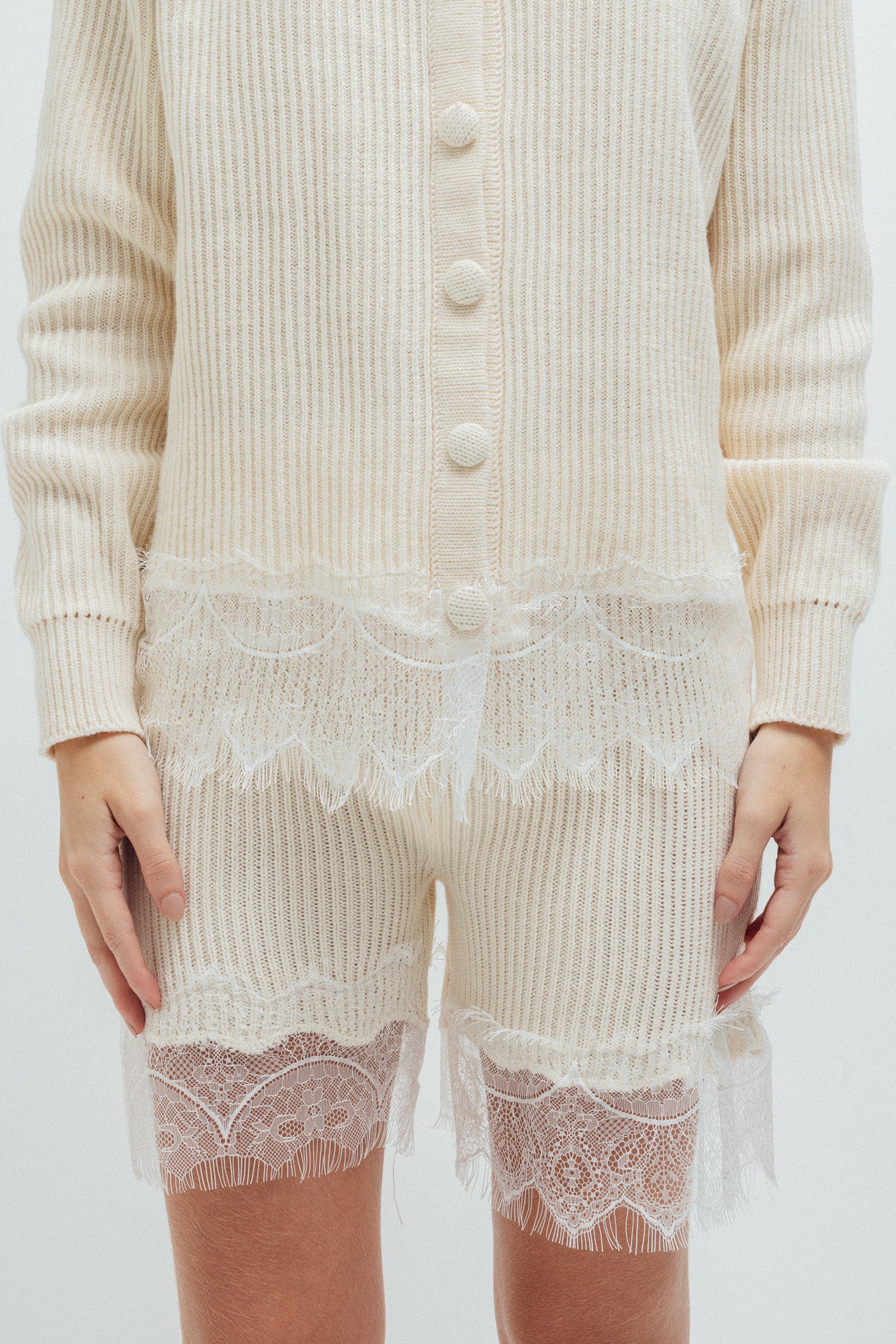 Short Gaia Beige de Val Aruzo - foto 1
